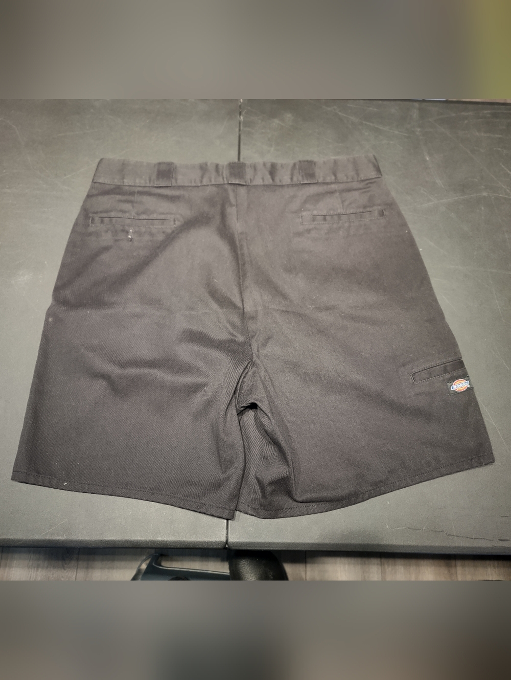 Dickies - Relaxed Fit Shorts - Men's 38 - Black - Picture 6 of 8